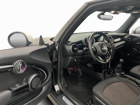 MINI Cooper 10 of 25