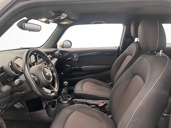 MINI Cooper 11 of 25