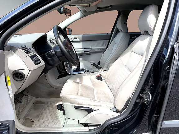 Volvo S40 5 of 5
