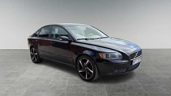 Volvo S40 4 of 5
