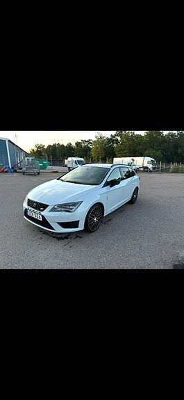 Seat Leon 3 of 5