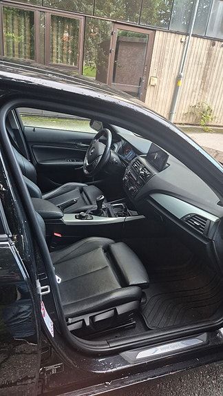 BMW 118d 6 of 16