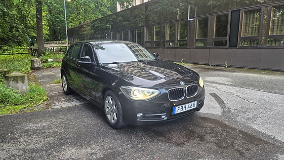 BMW 118d 3 of 16