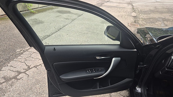 BMW 118d 10 of 16