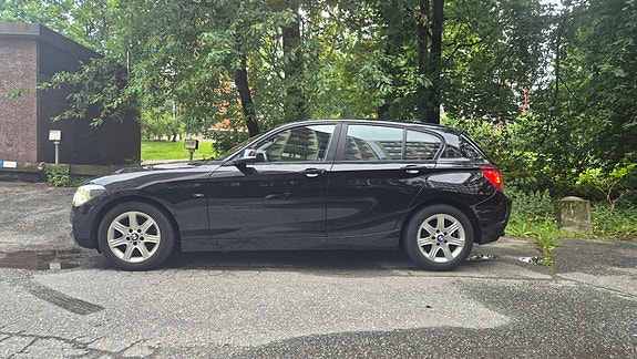 BMW 118d 4 of 16