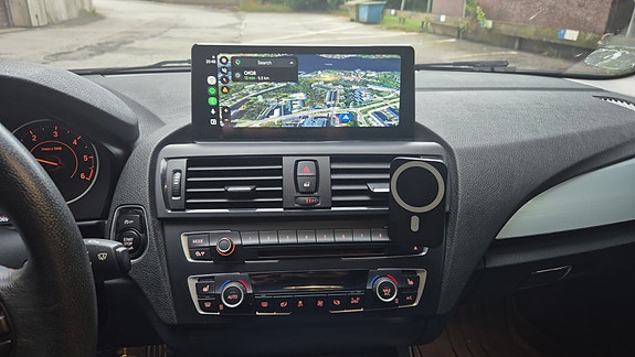 BMW 118d 15 of 16