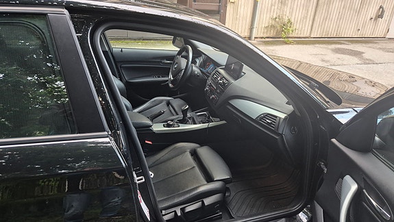 BMW 118d 7 of 16