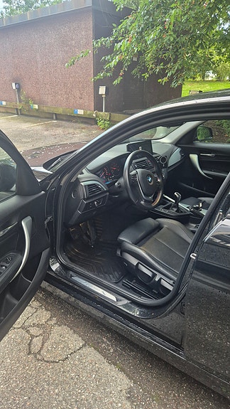 BMW 118d 5 of 16