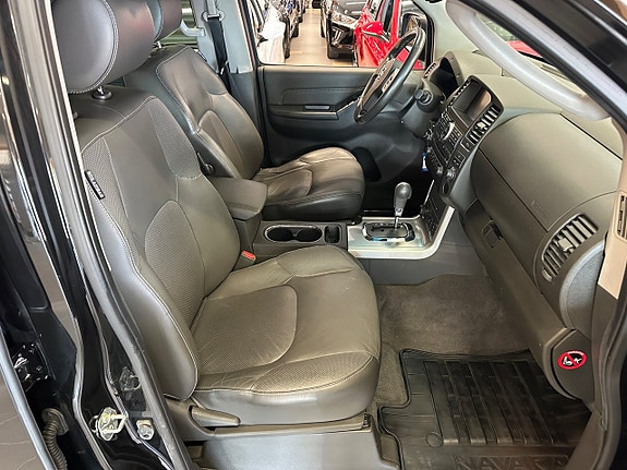 Nissan Navara 13 of 15