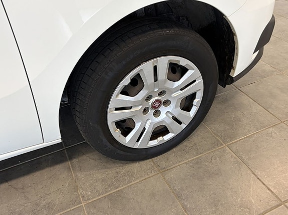 Fiat Doblo 3 of 5