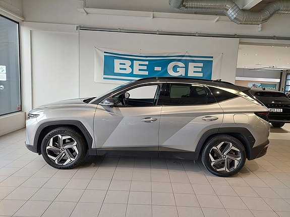 Hyundai Tucson 2 of 5