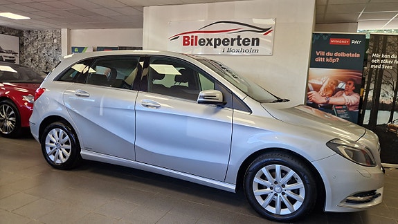Mercedes-Benz B180 5 of 5
