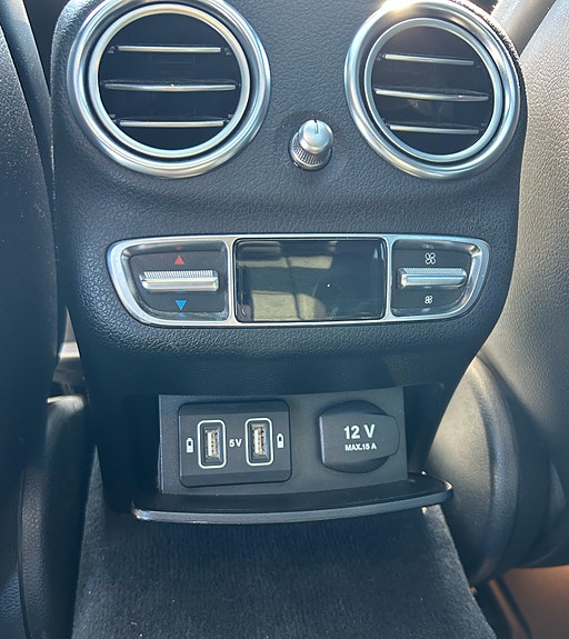 Mercedes-Benz E43 11 of 12