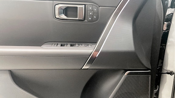 Kia Seltos 11 of 12