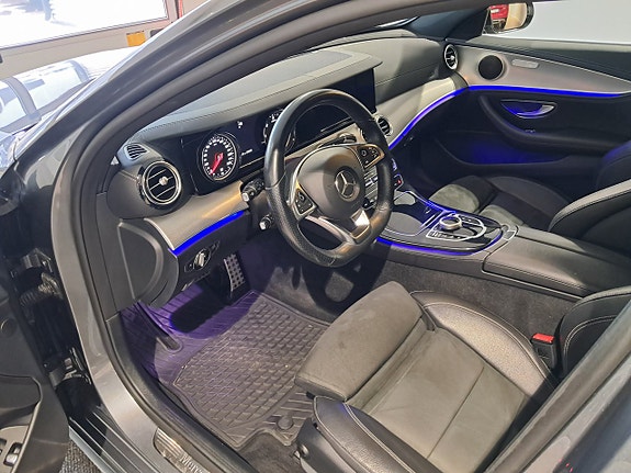 Mercedes-Benz E220 d 5 of 7