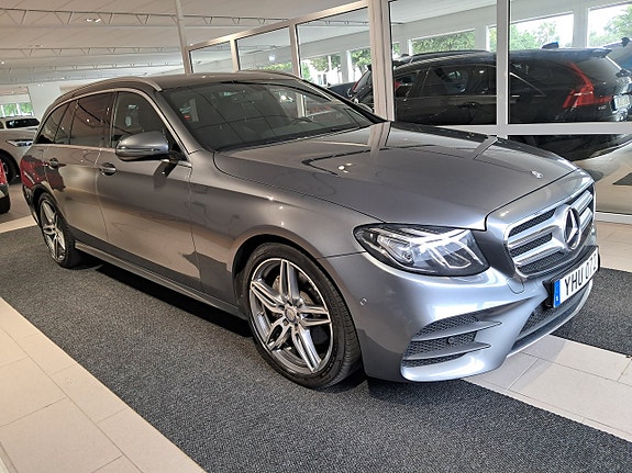 Mercedes-Benz E220 d 2 of 7