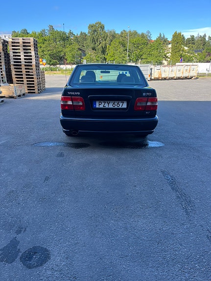 Volvo S70 3 of 5