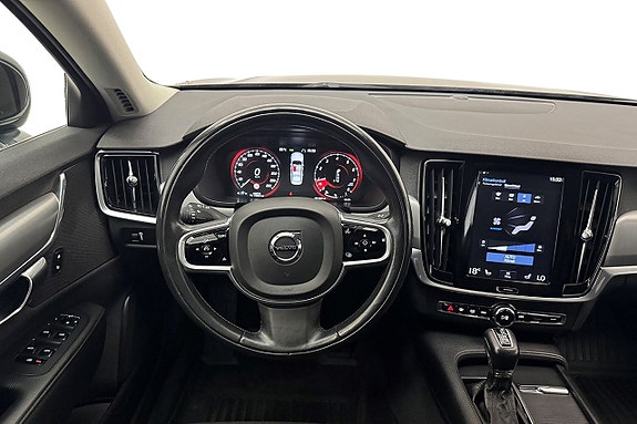 Volvo S90 18 of 30
