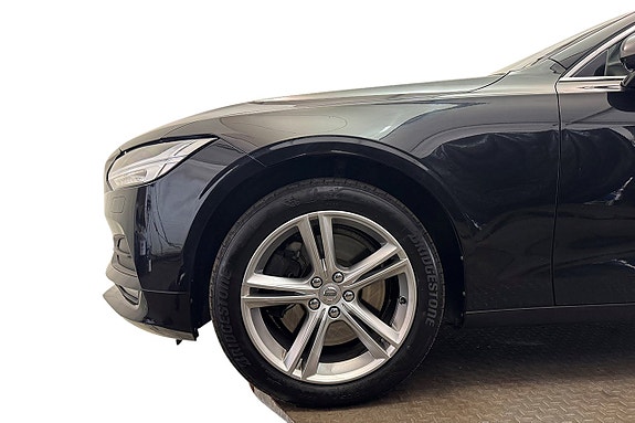 Volvo S90 11 of 30