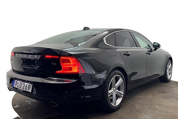 Volvo S90 6 of 30