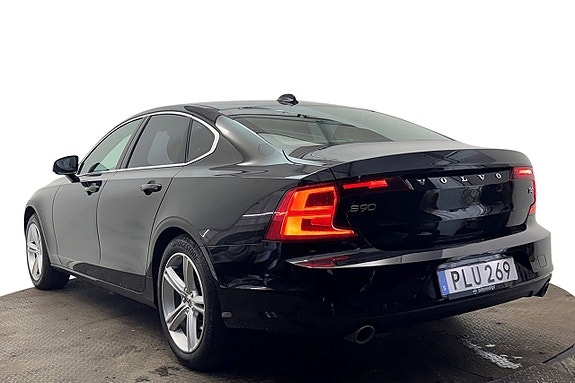 Volvo S90 9 of 30