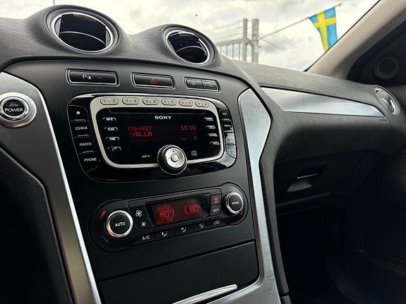 Ford Mondeo 14 of 26