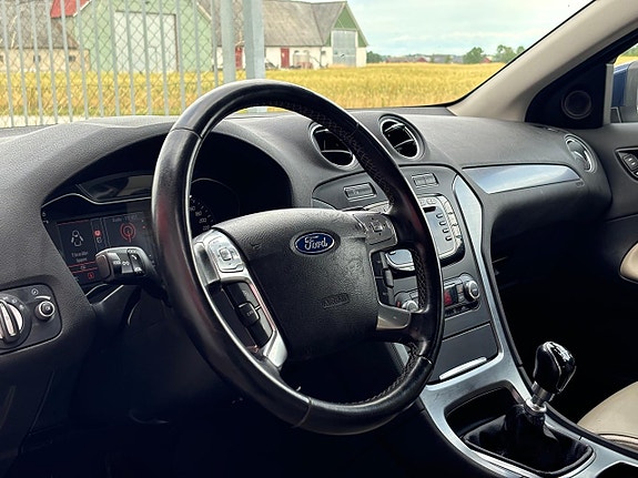 Ford Mondeo 8 of 26