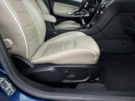 Ford Mondeo 20 of 26