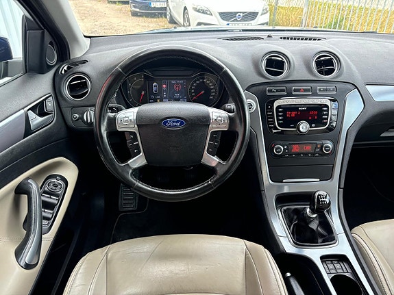 Ford Mondeo 10 of 26