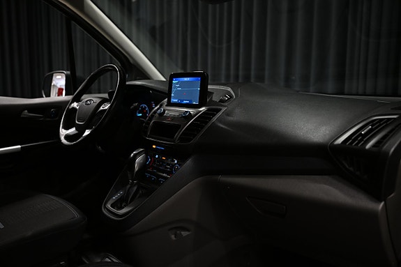 Ford Transit Connect 21 of 28