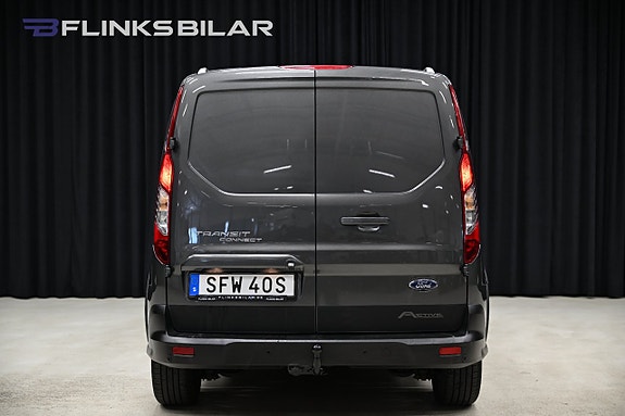 Ford Transit Connect 10 of 28