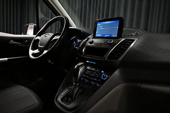 Ford Transit Connect 22 of 28