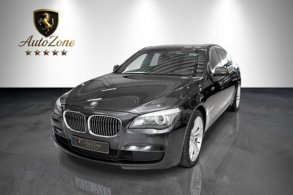 BMW 740d 4 of 5