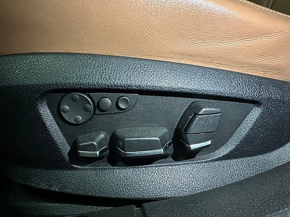 BMW 740d 20 of 27