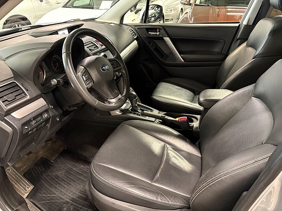 Subaru Forester 4 of 5