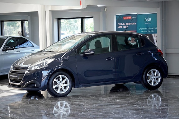 Peugeot 208 4 of 5