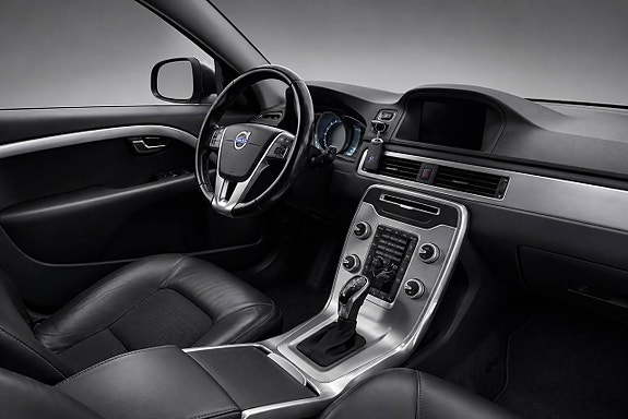 Volvo V70 11 of 18