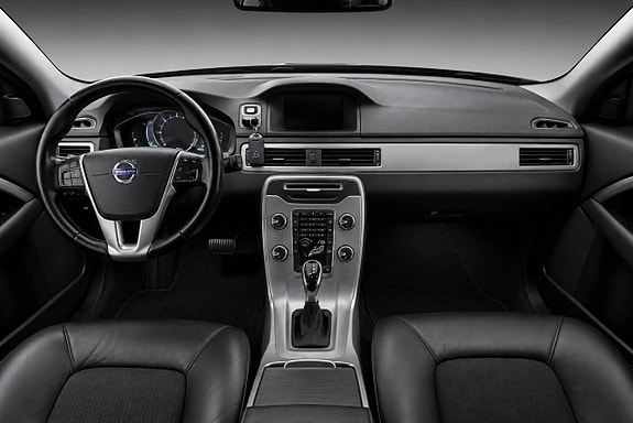 Volvo V70 12 of 18