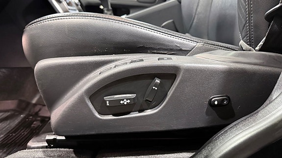 Volvo XC60 19 of 21