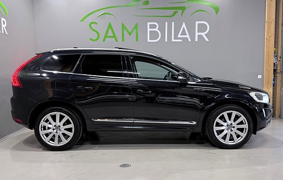 Volvo XC60 2 of 21