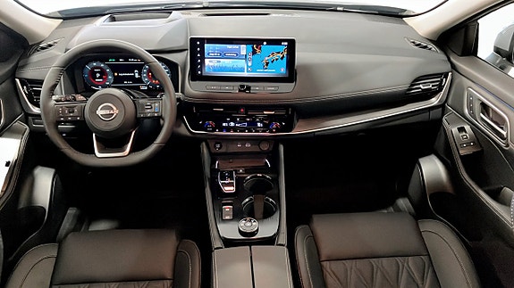 Nissan X-Trail 10 of 12