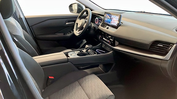 Nissan X-Trail 9 of 11