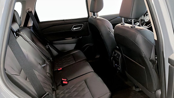 Nissan X-Trail 11 of 12
