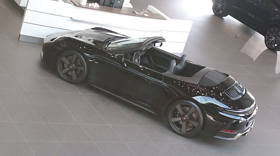 Porsche 911 6 of 13