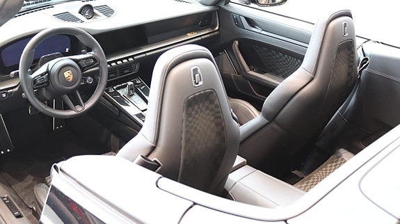 Porsche 911 9 of 13