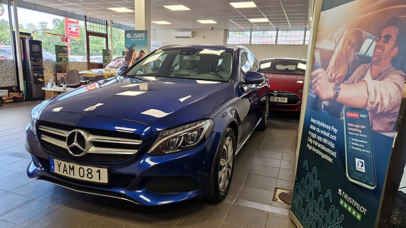 Mercedes-Benz C350 5 of 5