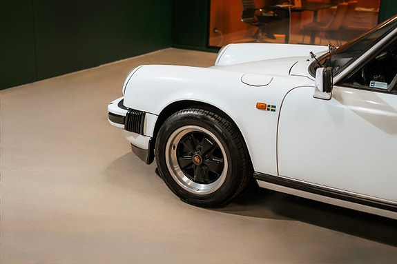 Porsche 911 Targa 8 of 25