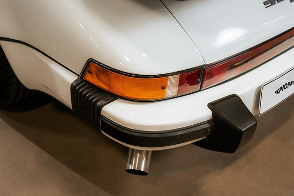 Porsche 911 Targa 11 of 25