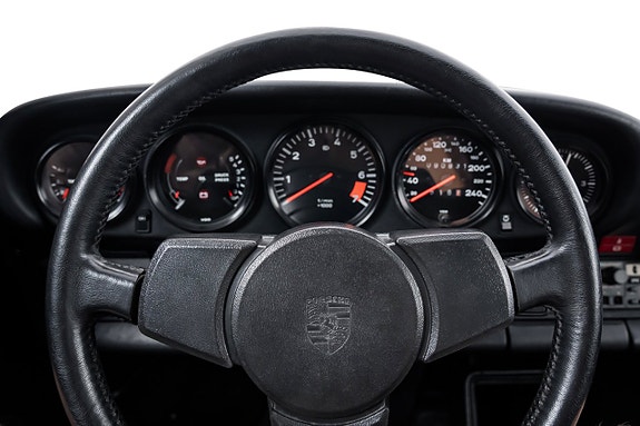 Porsche 911 Targa 15 of 25