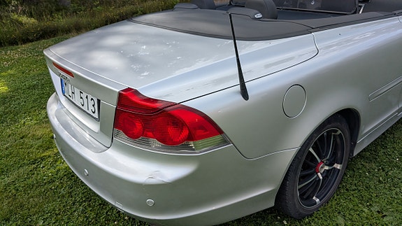 Volvo C70 4 of 5